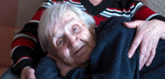 Portrait von Pensionistin